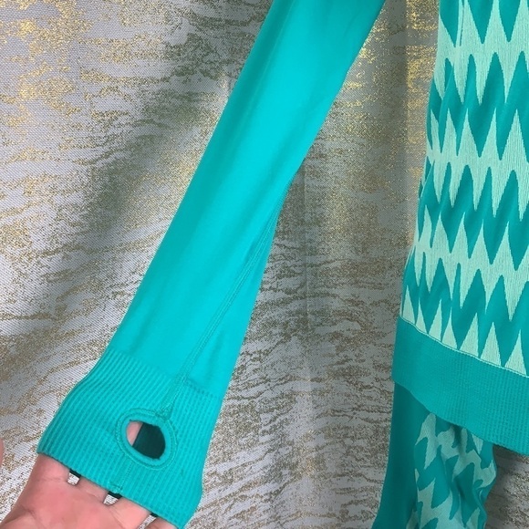 ROXY Green Dry Flight Tech Pullover Hoodie Shirt With Matching Legging Size S - Picture 4 of 12